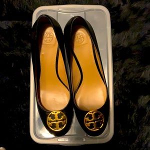 Tory Burch Black Wedge Heels Size 9